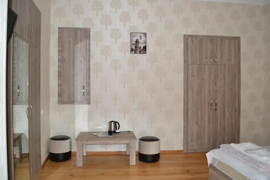 Guest House Rafael Tbilisi Exteriör bild