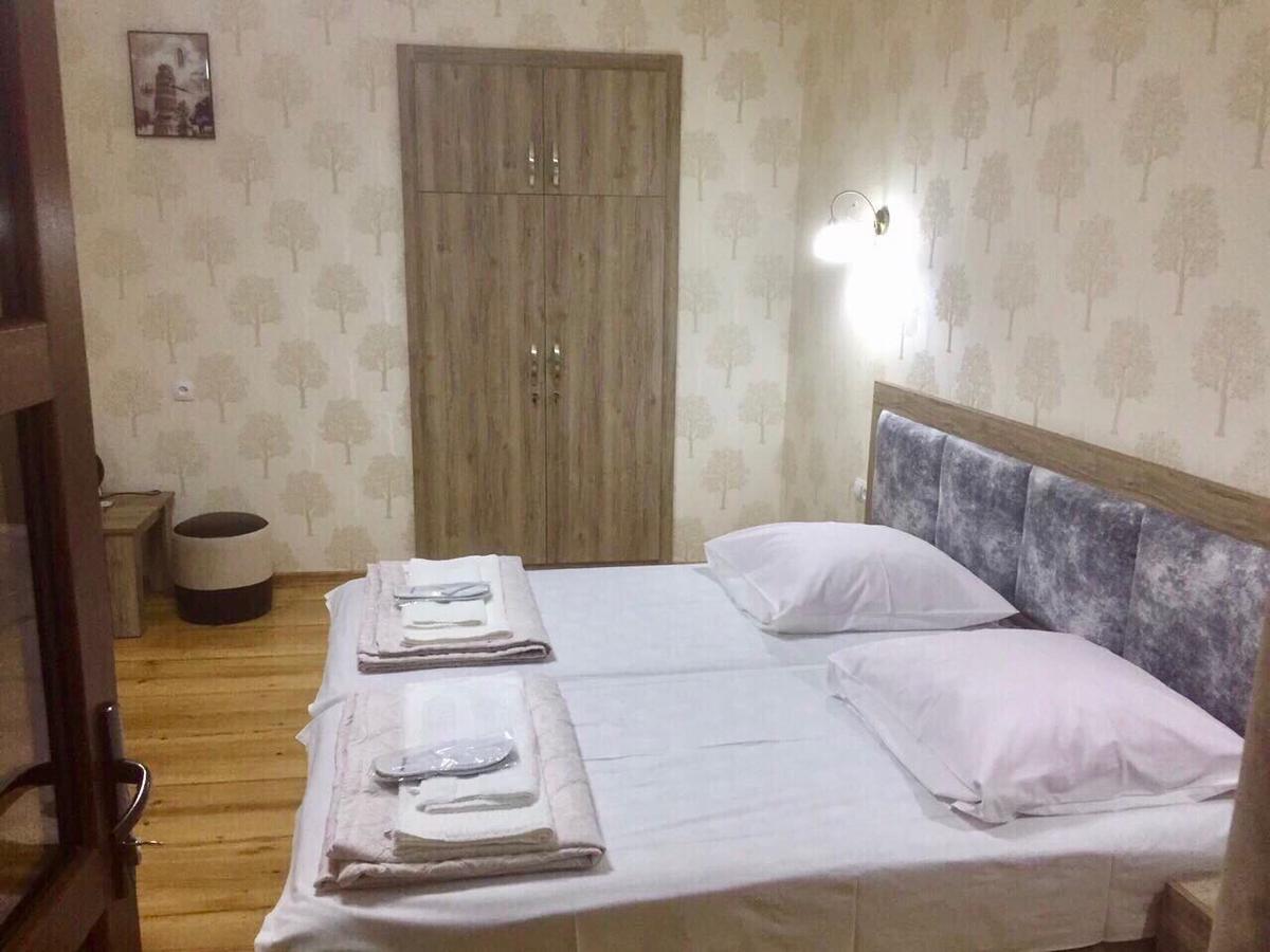 Guest House Rafael Tbilisi Exteriör bild