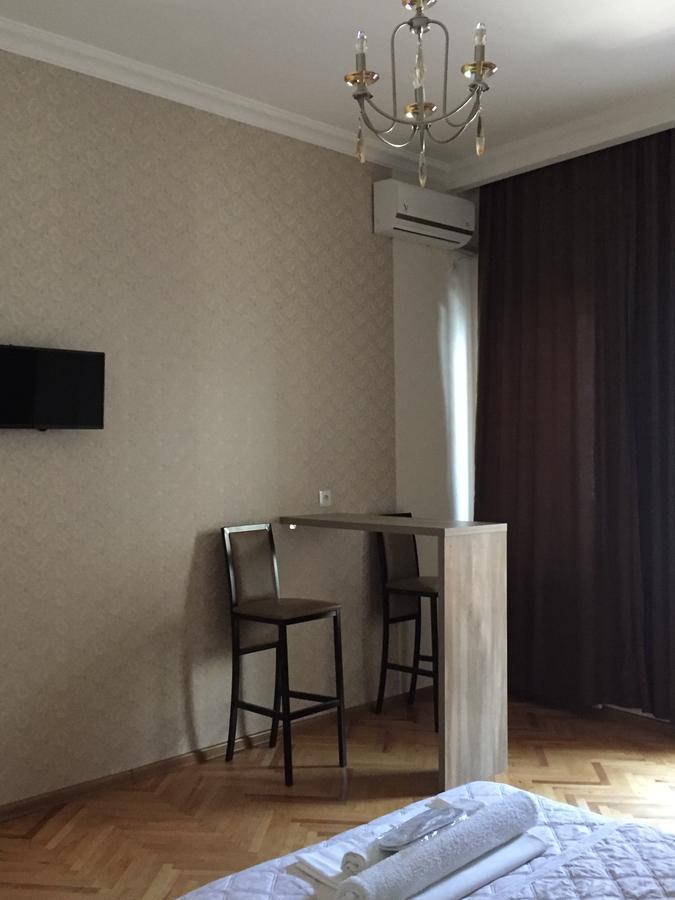 Guest House Rafael Tbilisi Exteriör bild