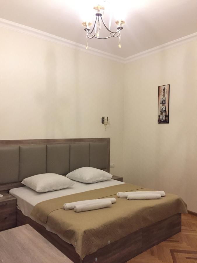 Guest House Rafael Tbilisi Exteriör bild