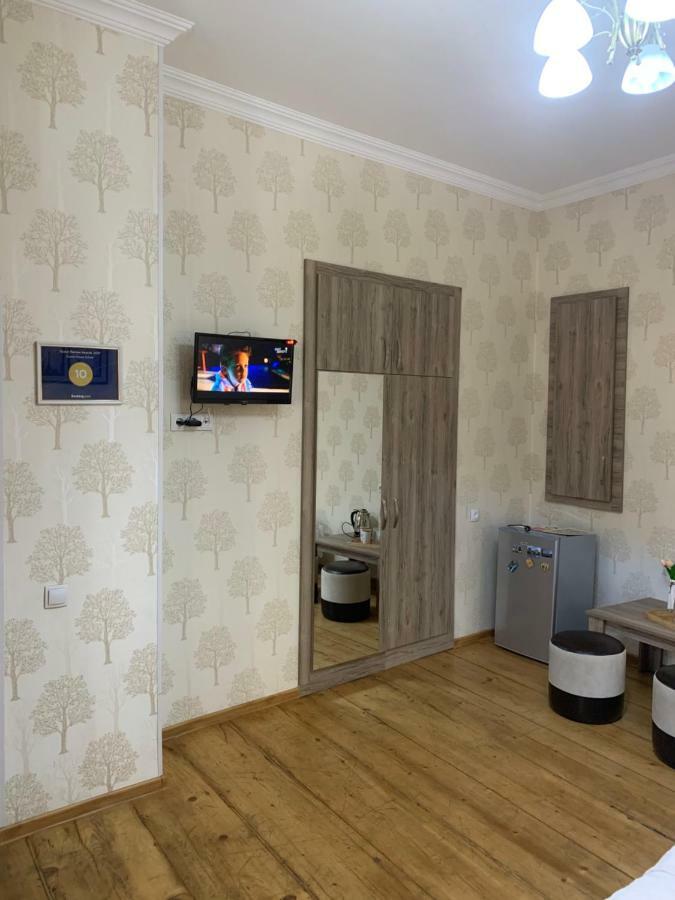 Guest House Rafael Tbilisi Exteriör bild